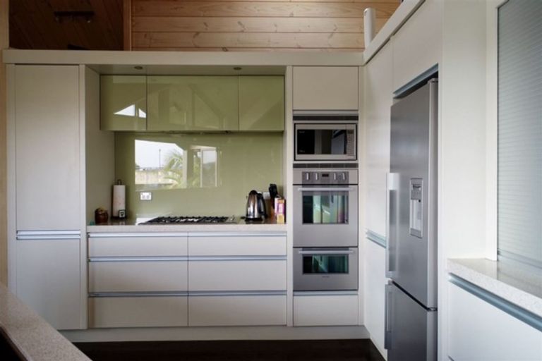 Photo of property in 1 Leeward Drive, Whitianga, 3510