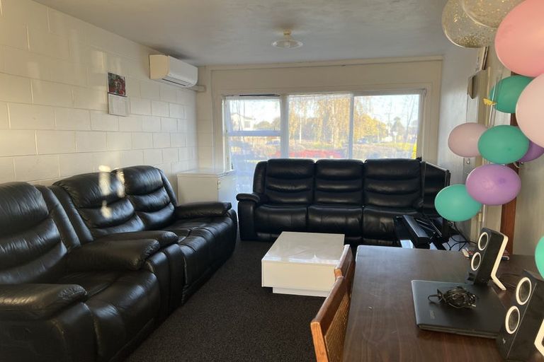 Photo of property in 2 Cameron Road, Hamilton East, Hamilton, 3216