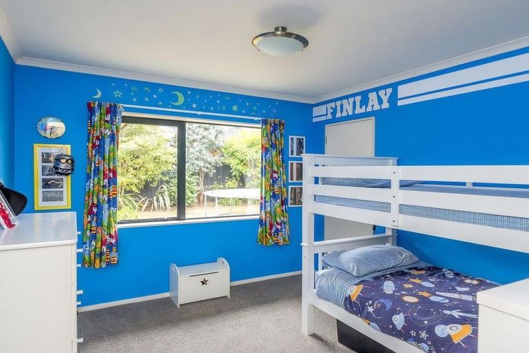 Photo of property in 46 Campion Road, Waikanae Beach, Waikanae, 5036