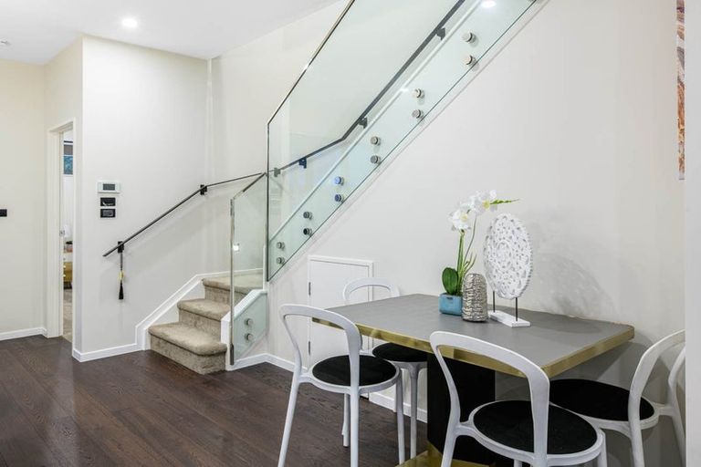 Photo of property in 15 Silvereye Road, Hobsonville, Auckland, 0616