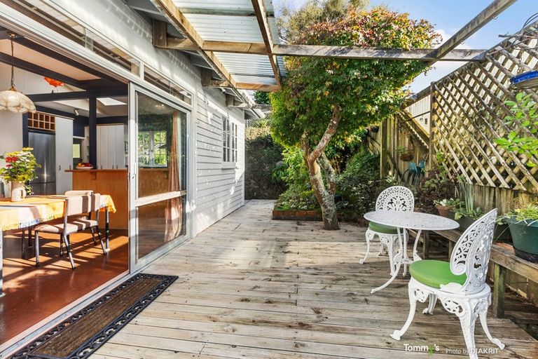 Photo of property in 39 Anne Street, Wadestown, Wellington, 6012