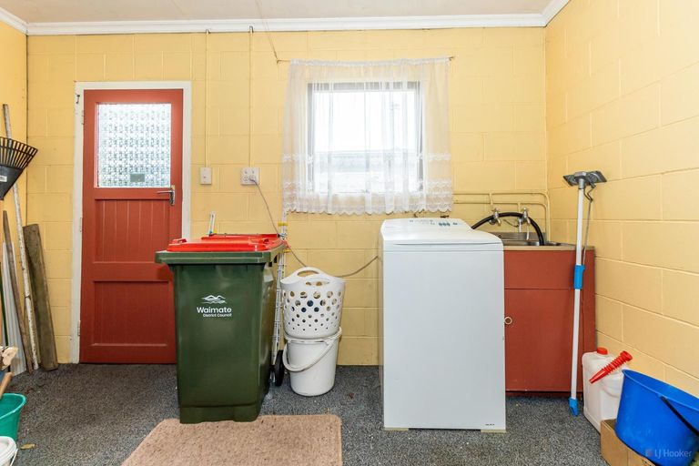 Photo of property in 5-5a Rugby Street, Waimate, 7924