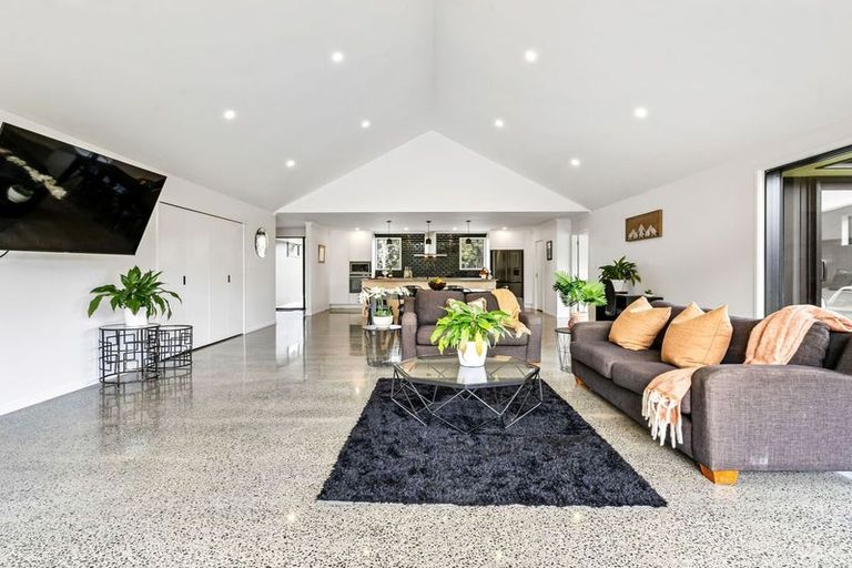 Photo of property in 23 Thomas Elmsley Way, Maungatapere, 0179