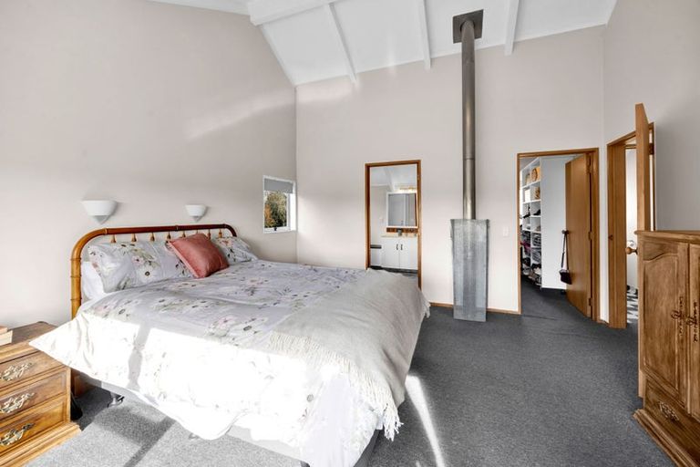 Photo of property in 21 Nikau Street, Inglewood, 4330