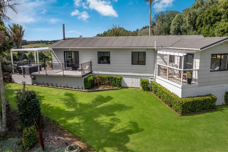 Photo of property in 341a Ostrich Farm Road, Pukekohe, 2679