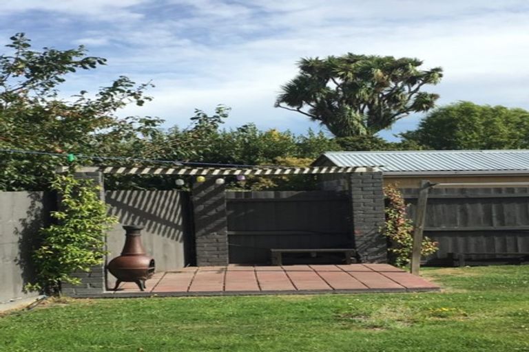 Photo of property in 10 Blossomdale Place, Bishopdale, Christchurch, 8053