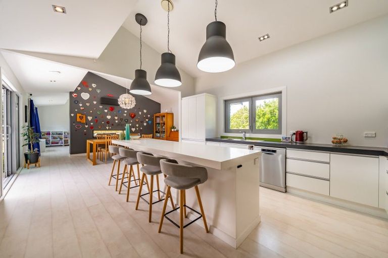 Photo of property in 9 Sylvan Way, Silverstream, Upper Hutt, 5019