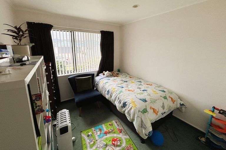 Photo of property in 33 College Drive, Paraparaumu, 5032