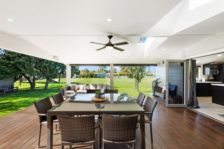 Photo of property in 4 Johns Road, Jervoistown, Napier, 4112