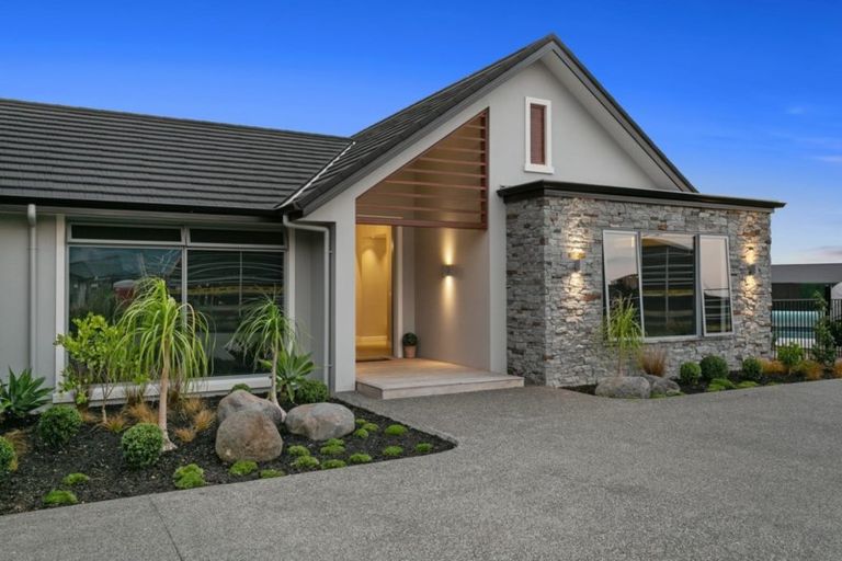 Photo of property in 7 Mike Smith Drive, Cambridge, 3434