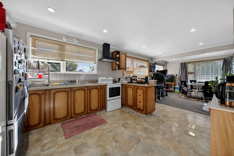 Photo of property in 77 Cutts Road, Russley, Christchurch, 8042