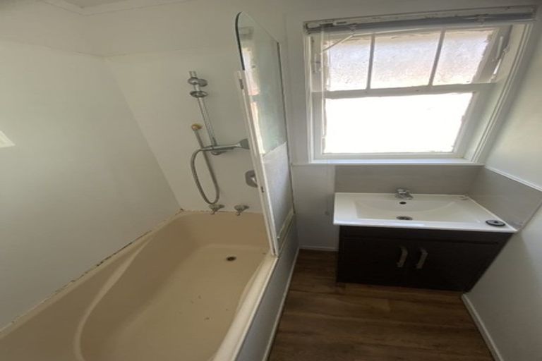 Photo of property in 30 Gilbert Road, Otara, Auckland, 2023