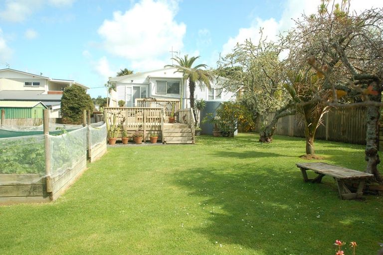 Photo of property in 28 James Mcleod Road, Shelly Beach, Helensville, 0874