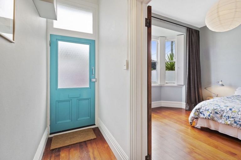 Photo of property in 347 Adelaide Road, Newtown, Wellington, 6021