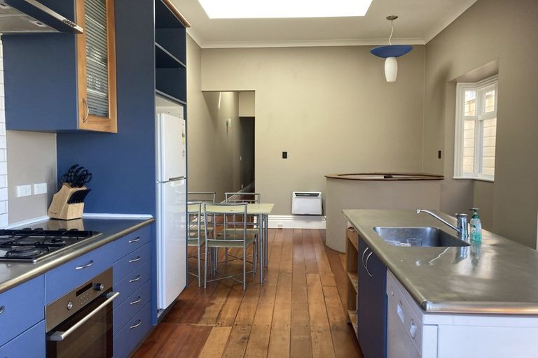 Photo of property in 145 Tasman Street, Mount Cook, Wellington, 6021