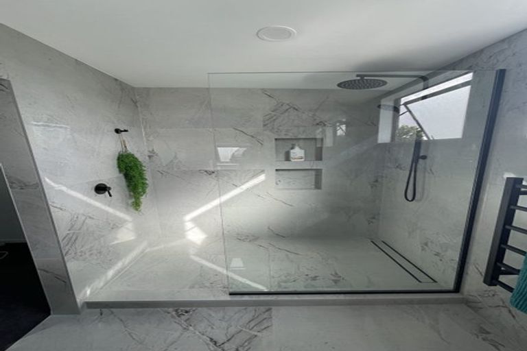 Photo of property in 4 Halyard Place, Te Atatu Peninsula, Auckland, 0610