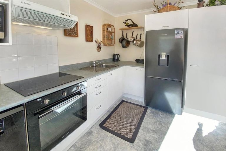 Photo of property in 66unit Kawaha Point Road, Kawaha Point, Rotorua, 3010