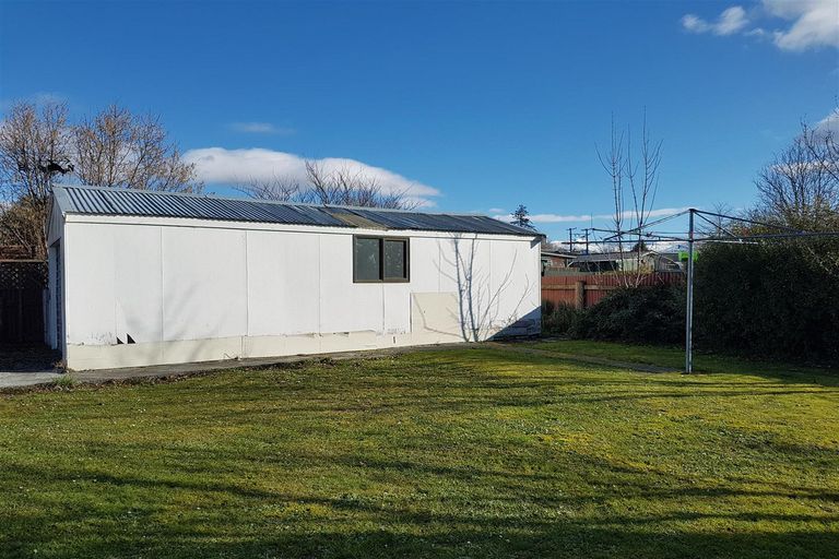 Photo of property in 3 Mckenzie Street, Fairlie, 7925