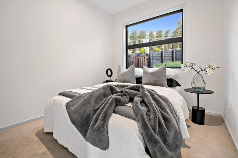 Photo of property in 26b Gulf Harbour Drive, Gulf Harbour, Whangaparaoa, 0930