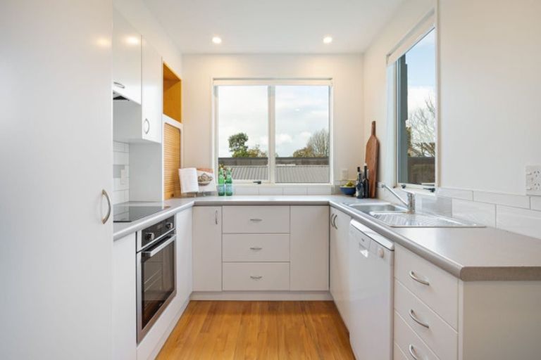 Photo of property in 3/17 Eversleigh Street, St Albans, Christchurch, 8014