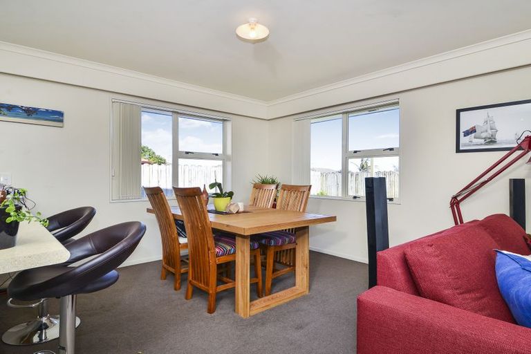 Photo of property in 12 Lime Crescent, Papakura, 2110