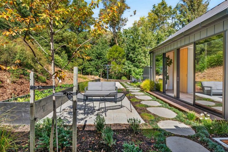 Photo of property in 248 Durham Drive, Havelock North, 4130