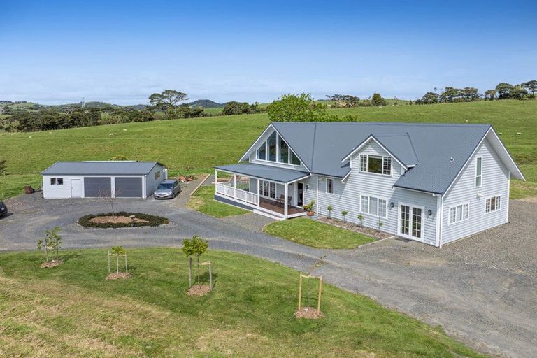Photo of property in 346 Inland Road, Helensville, 0875