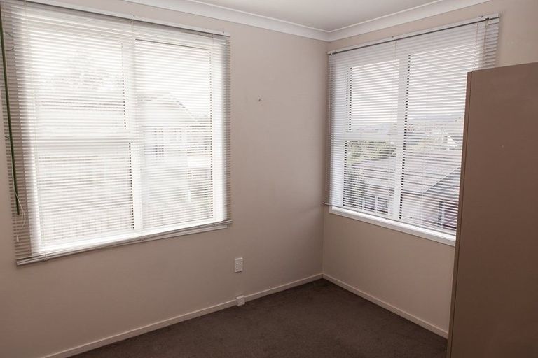 Photo of property in 5e Stephen Street, Johnsonville, Wellington, 6037