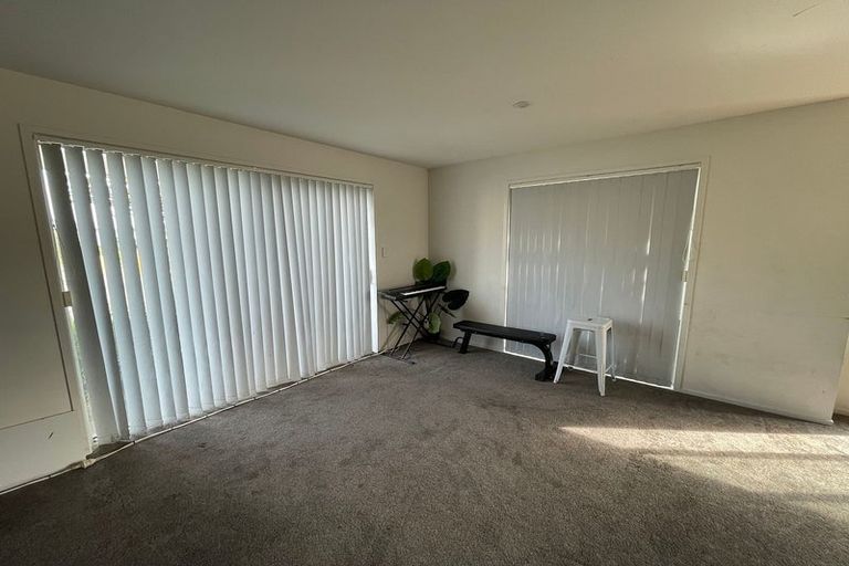 Photo of property in 13 Rere Close, Takanini, 2112