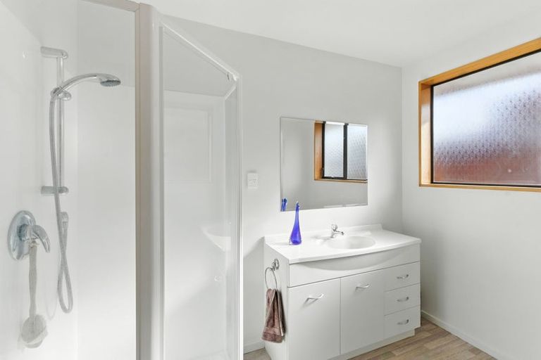 Photo of property in 1/12 Algie Place, Avonhead, Christchurch, 8042