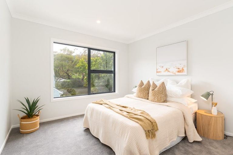 Photo of property in 20b Korau Grove, Stokes Valley, Lower Hutt, 5019
