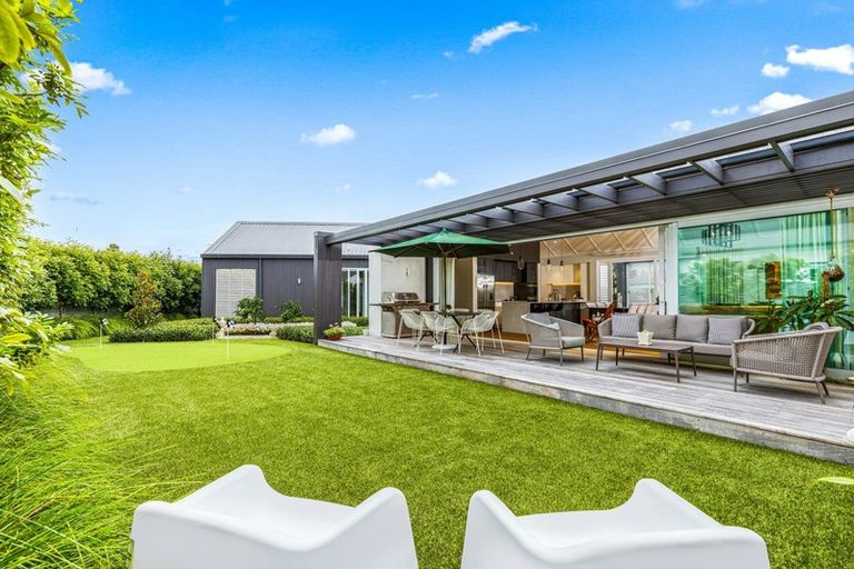 Photo of property in 18 Torea Road, Matakana, Warkworth, 0985