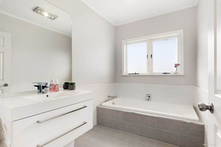 Photo of property in 4 Alexander Street, Papakura, 2110