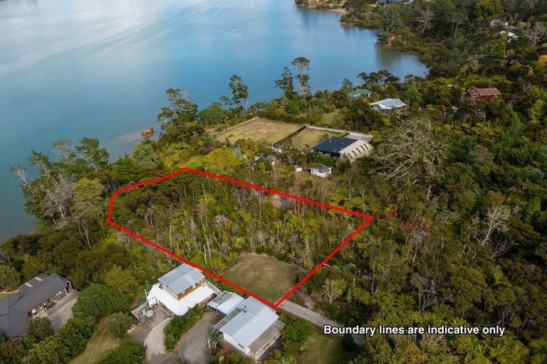 Photo of property in 5c Chatham Avenue, Paremoremo, Auckland, 0632