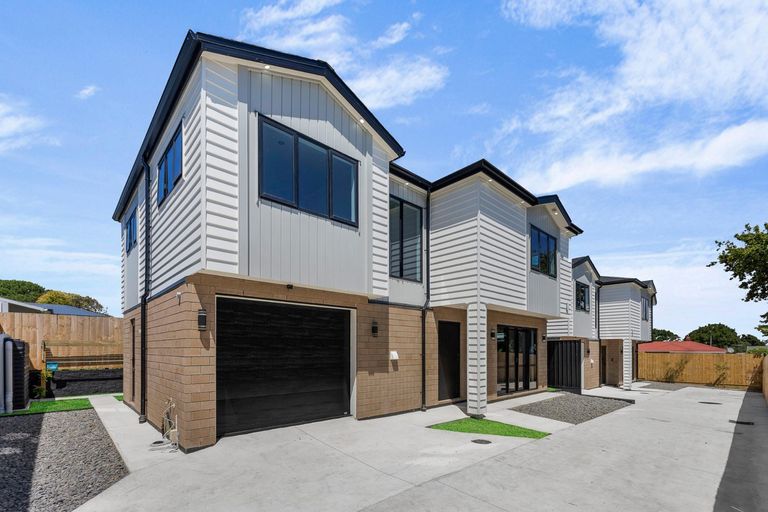 Photo of property in 12a Mcleod Road, Weymouth, Auckland, 2103