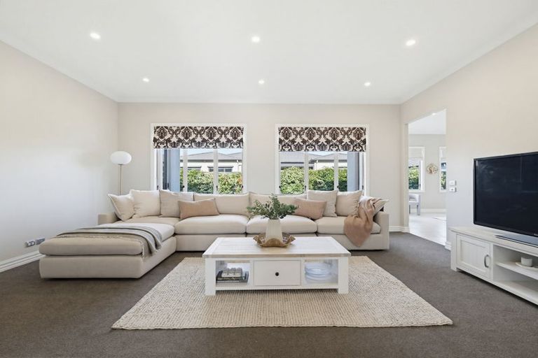 Photo of property in 100 Hunter Drive, Awatoto, Napier, 4110