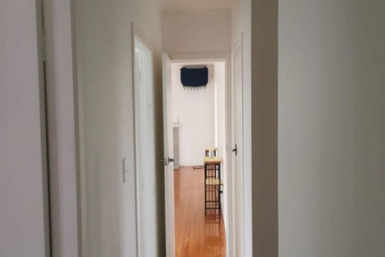 Photo of property in 56 Rua Road, Glen Eden, Auckland, 0602