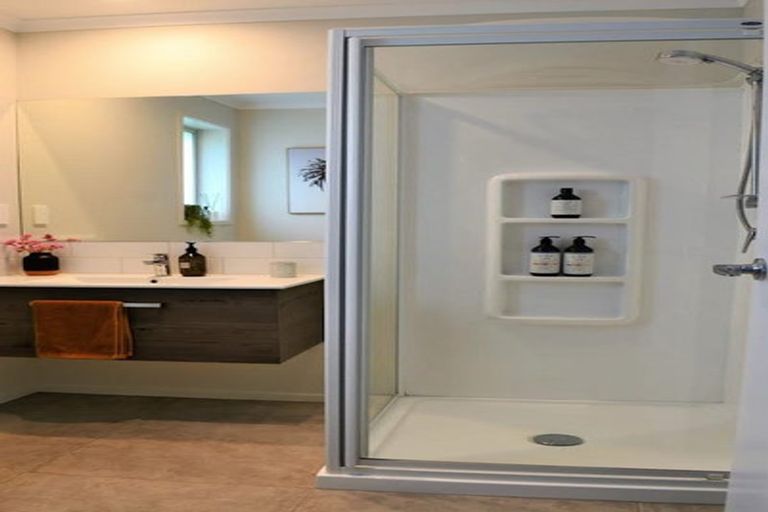 Photo of property in 4 Watene Way, Welcome Bay, Tauranga, 3112