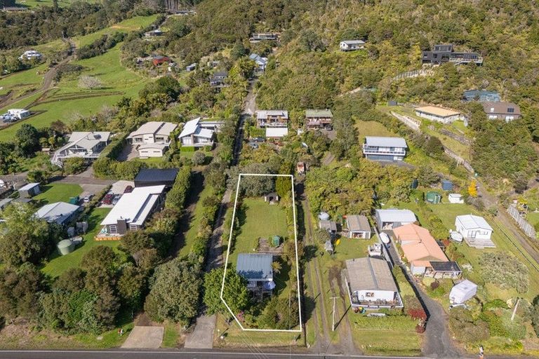 Photo of property in 943 Purangi Road, Cooks Beach, Whitianga, 3591