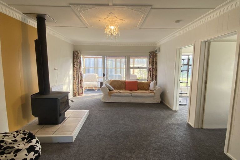 Photo of property in 9 Dune Crescent, Oreti Beach, Invercargill, 9879