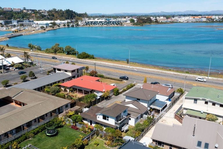 Photo of property in 3/30 Meeanee Quay, Westshore, Napier, 4110