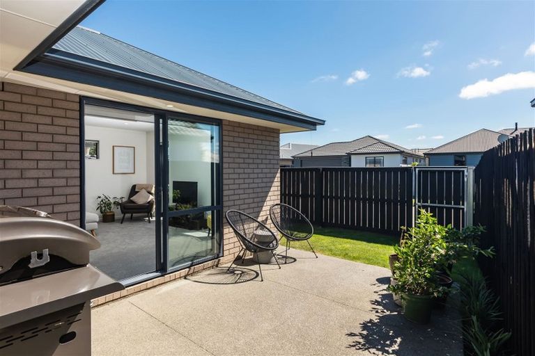 Photo of property in 6 Torbeg Lane, Broomfield, Christchurch, 8042