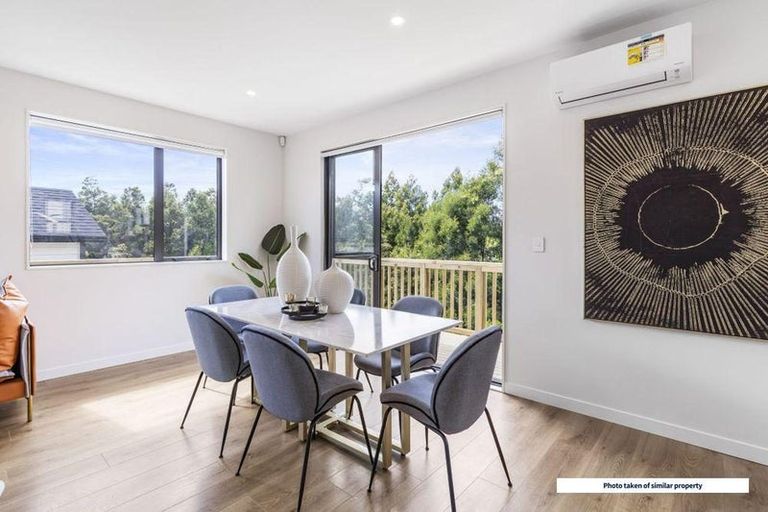 Photo of property in 20 Baumea Rise, Massey, Auckland, 0614