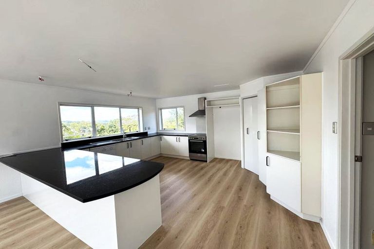 Photo of property in 74 Deacon Road, Riverhead, Kumeu, 0892