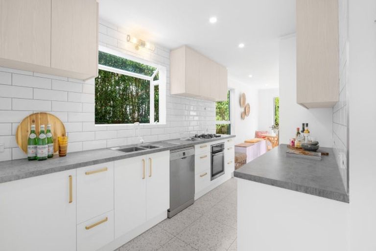 Photo of property in 19 Belfield Street, Dallington, Christchurch, 8061