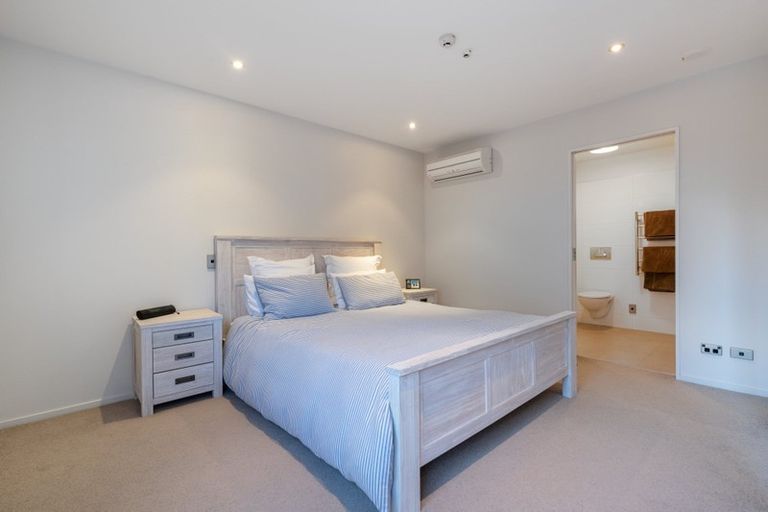 Photo of property in 12/48 Marine Parade, Mount Maunganui, 3116