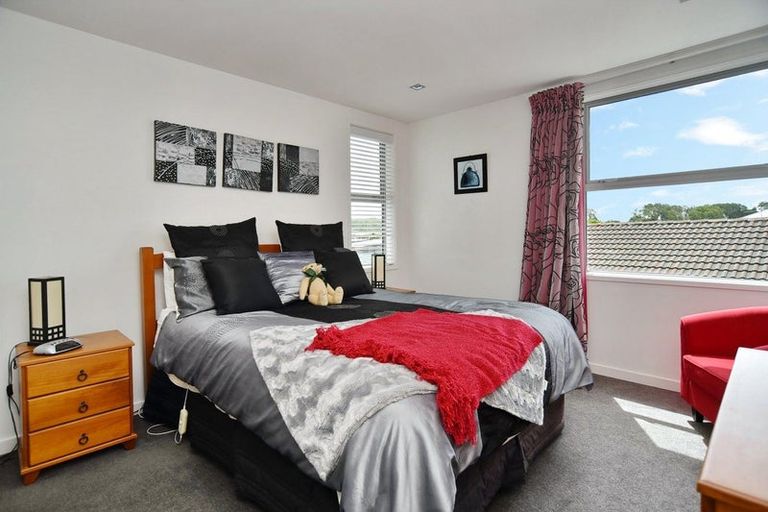 Photo of property in 2 Brookwater Avenue, Northwood, Christchurch, 8051