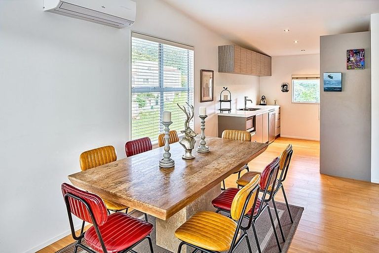 Photo of property in 3 Saddleback Grove, Karori, Wellington, 6012