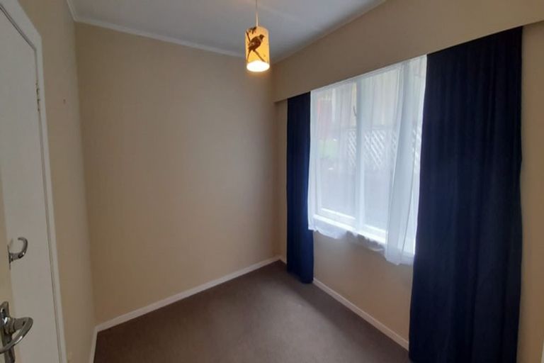 Photo of property in 9 Holland Street, Wainuiomata, Lower Hutt, 5014