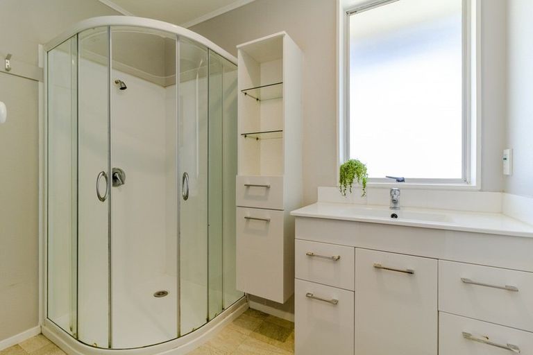 Photo of property in 12 Glamorgan Avenue, Tamatea, Napier, 4112